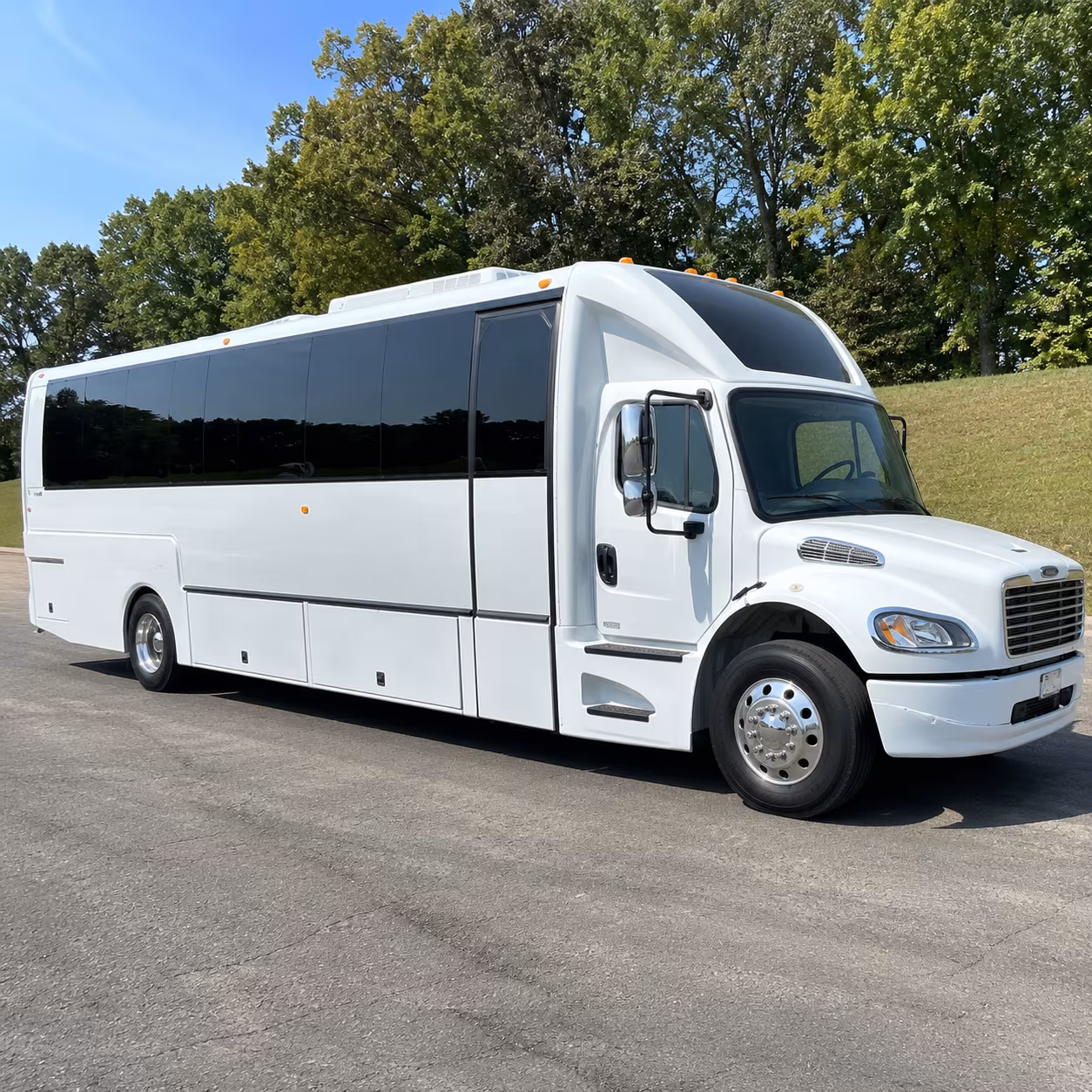 Warren Birthday, Sweet 16, & Quinceañera Transportation onboard seating