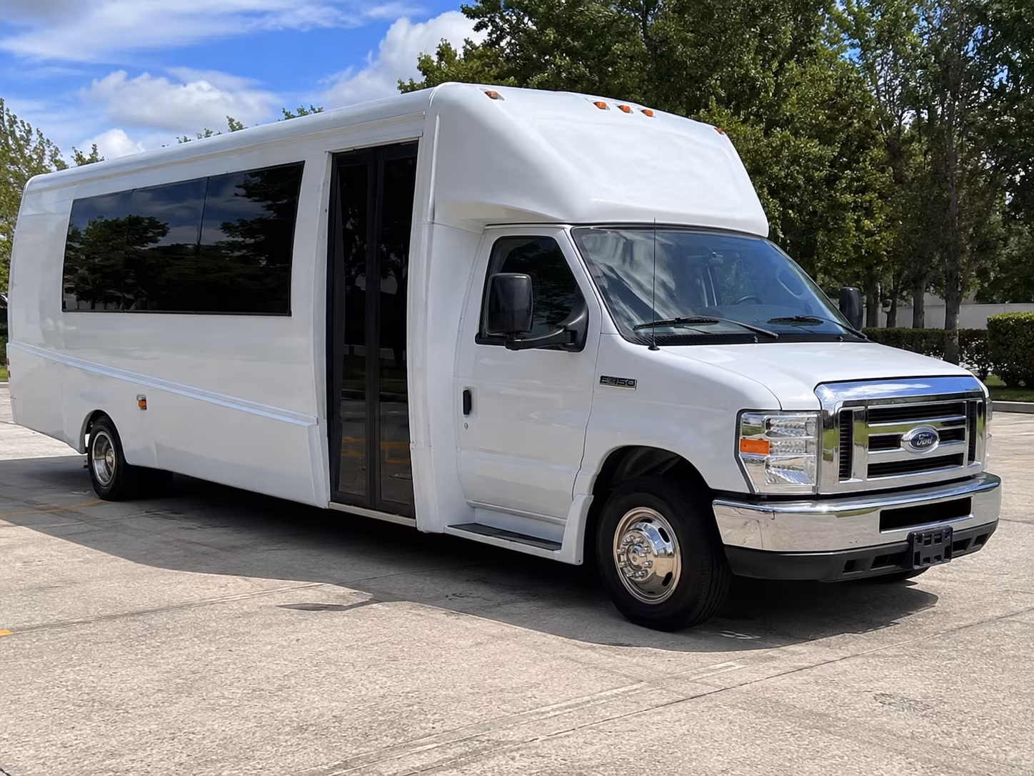 Warren Concert & Music Festival Transportation onboard seating